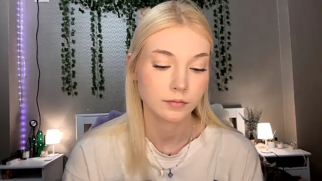 LlsabethHaze online show from January 16, 5:28 pm