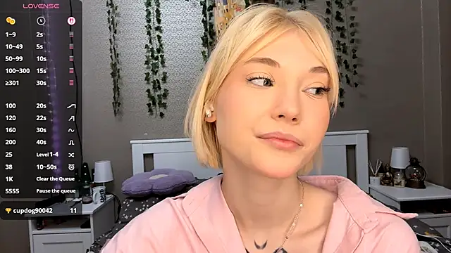 LlsabethHaze online show from February 28, 12:17 pm