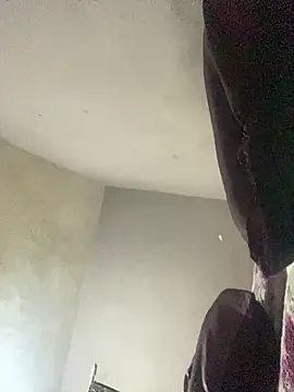 Snapshot of kwandero1234 chatting on February 13, 4:47 pm kwandero1234 online show from February 13, 4:47 pm