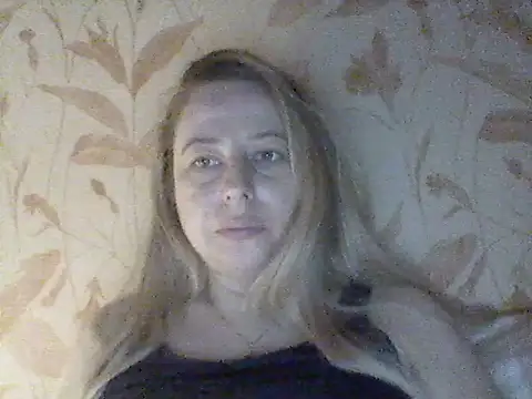 Snapshot of Miralisse chatting on February 27, 9:04 pm Miralisse online show from February 27, 9:04 pm