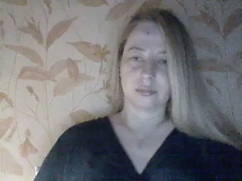 Snapshot of Miralisse chatting on March 1, 6:21 pm Miralisse online show from March 1, 6:21 pm