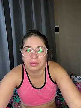 Snapshot of soyanahii chatting on February 18, 8:32 am soyanahii online show from February 18, 8:32 am