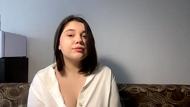 Snapshot of LunaBlakes chatting on January 7, 11:01 am LunaBlakes online show from January 7, 11:01 am