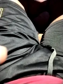 Snapshot of Danu2005dsa chatting on March 3, 6:58 pm Danu2005dsa online show from March 3, 6:58 pm