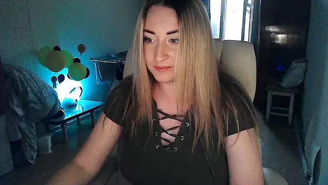 FoxyAnn12 online show from June 21, 4:53 pm