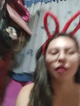 Snapshot of Sexyhanna14 chatting on April 23, 1:51 am Sexyhanna14 online show from April 23, 1:51 am