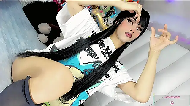 Snapshot of estefany_xdd chatting on February 21, 5:41 am estefany xdd online show from February 21, 5:41 am