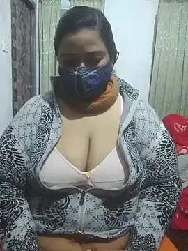 momo loves online show from February 3, 6:13 pm