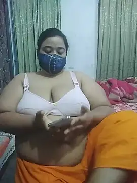 momo loves online show from February 24, 6:17 pm