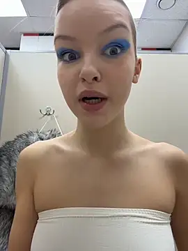 AshleyMur online show from March 15, 6:19 am