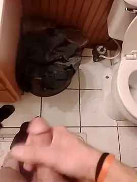 dannyK1505- online show from January 10, 11:53 pm