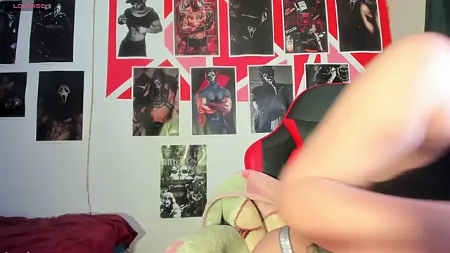 abril onnel online show from April 14, 7:42 pm