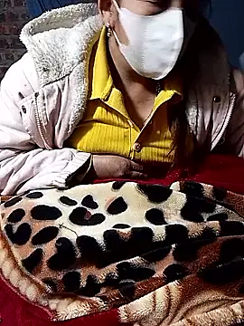 Snapshot of zinza-00 chatting on January 11, 10:37 pm zinza-00 online show from January 11, 10:37 pm