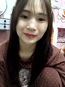 Snapshot of cupboard-1 chatting on January 8, 1:35 pm cupboard-1 online show from January 8, 1:35 pm