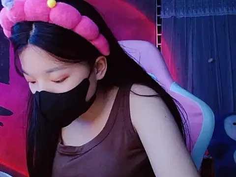 Snapshot of -Tamy- chatting on February 17, 4:57 pm -Tamy- online show from February 17, 4:57 pm