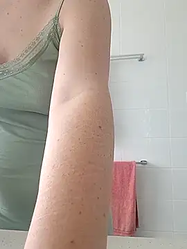 CUTEJESSBABE online show from January 8, 12:57 am