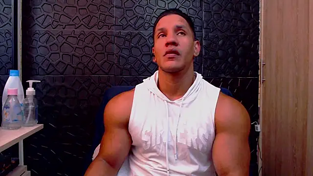 viktor herrera online show from February 16, 3:19 pm