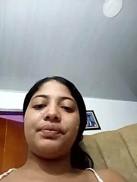 Snapshot of Zaira_xxx chatting on January 15, 4:17 am Zaira xxx online show from January 15, 4:17 am