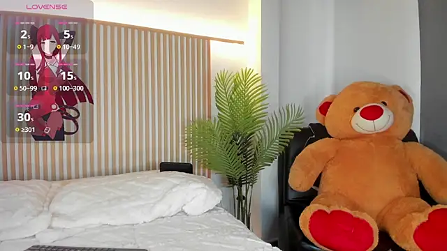 lia corner online show from February 18, 8:49 pm