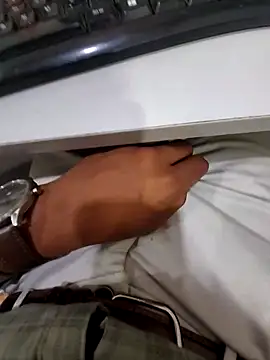 rohit16770 online show from April 9, 10:09 am