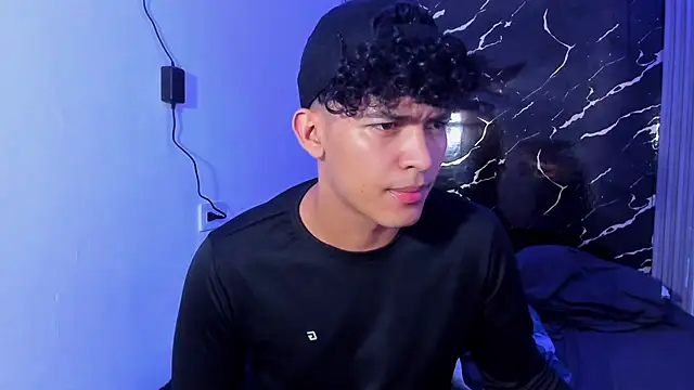 jamescurly00 online show from February 8, 5:11 am