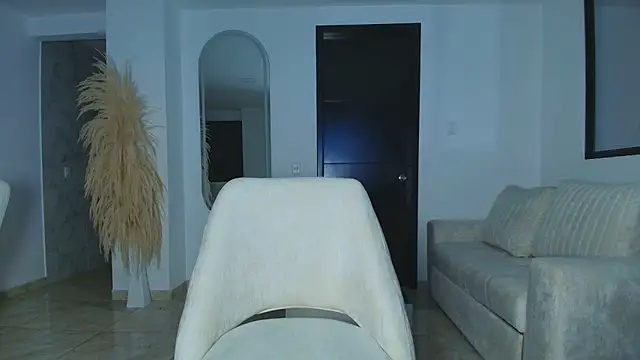 Snapshot of Meghanparker01 chatting on February 8, 2:04 am Meghanparker01 online show from February 8, 2:04 am