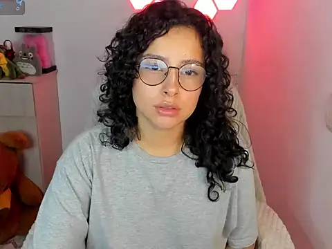 emillyaqua online show from January 6, 12:14 am