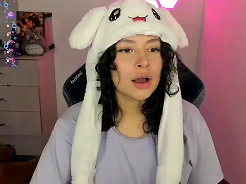 emillyaqua online show from February 26, 9:58 pm