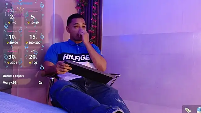 studentdeivy  online show from February 23, 12:02 pm