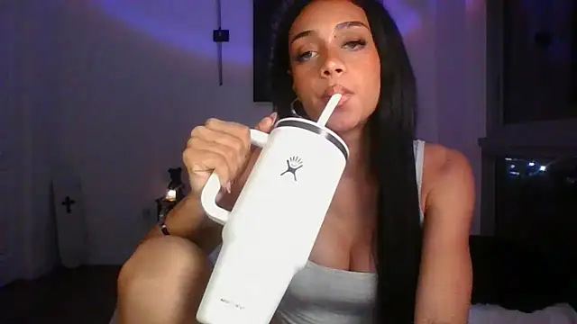 HeyItsAddy online show from January 6, 2:15 am