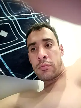 Snapshot of Vicentemfp44 chatting on January 7, 12:35 am Vicentemfp44 online show from January 7, 12:35 am