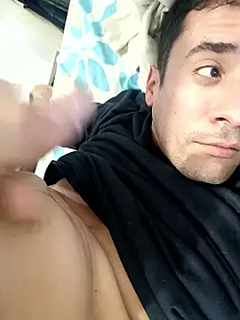 Snapshot of Vicentemfp44 chatting on January 10, 3:30 am Vicentemfp44 online show from January 10, 3:30 am