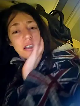 Snapshot of Ragerer1 chatting on March 19, 3:43 am Ragerer1 online show from March 19, 3:43 am