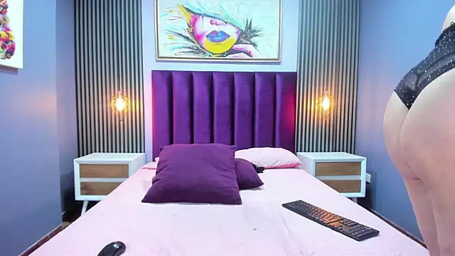 Thecrazyadams  online show from April 12, 12:37 am