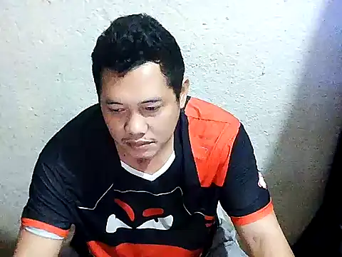 UrAsianGuy90 online show from February 3, 4:34 pm