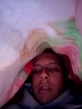 Snapshot of Albertofcille chatting on January 6, 2:04 am Albertofcille online show from January 6, 2:04 am