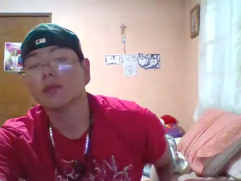 Snapshot of soyrodryp chatting on June 24, 8:35 am soyrodryp online show from June 24, 8:35 am