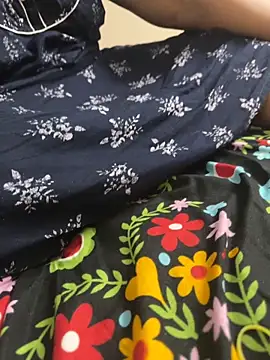 bubblyindiancutty online show from January 6, 3:38 pm