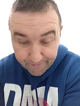 Snapshot of Mishaaa123 chatting on February 24, 8:01 am Mishaaa123 online show from February 24, 8:01 am