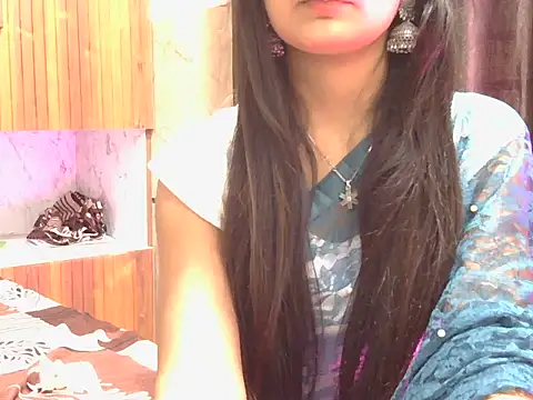 sweet riyaaa online show from February 14, 7:05 am