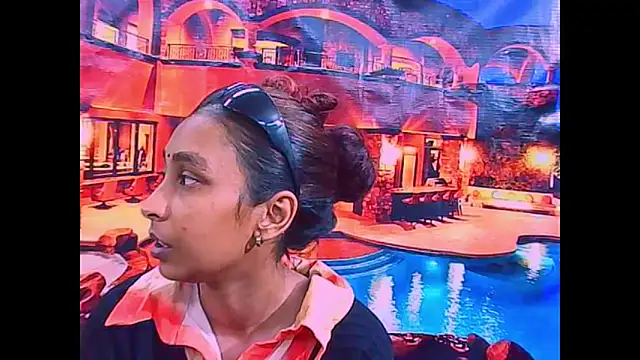 IndianSexyButt online show from March 24, 5:45 am