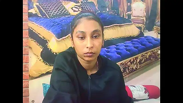 Snapshot of IndianSexyButt chatting on June 27, 5:34 am IndianSexyButt online show from June 27, 5:34 am