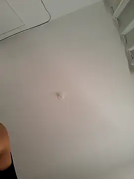 ofjuliaa online show from March 14, 8:47 pm