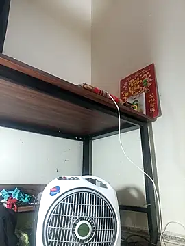 Snapshot of Lyna_sexy24 chatting on April 6, 11:38 pm Lyna sexy24 online show from April 6, 11:38 pm