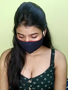 Snapshot of trinasa chatting on July 31, 7:24 pm trinasa online show from July 31, 7:24 pm