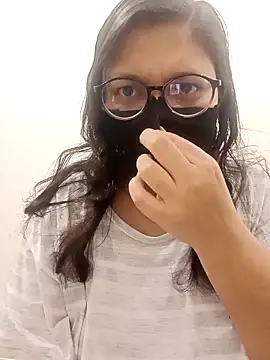 piryasharma005 online show from February 16, 4:52 am