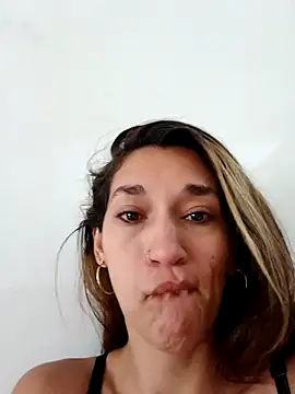 EcoDePiel online show from April 21, 3:17 pm