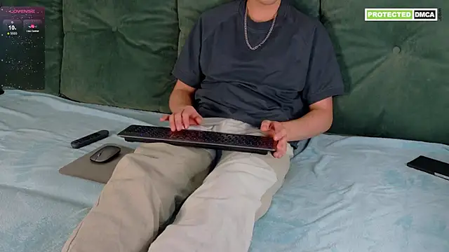 Snapshot of Ethann_top chatting on January 11, 6:24 pm Ethann top online show from January 11, 6:24 pm