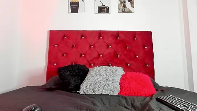 Liamsubtle01 online show from January 8, 5:37 pm