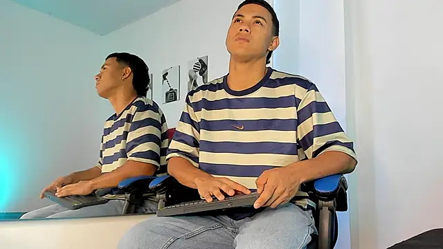 Liamsubtle01 online show from April 20, 11:13 am